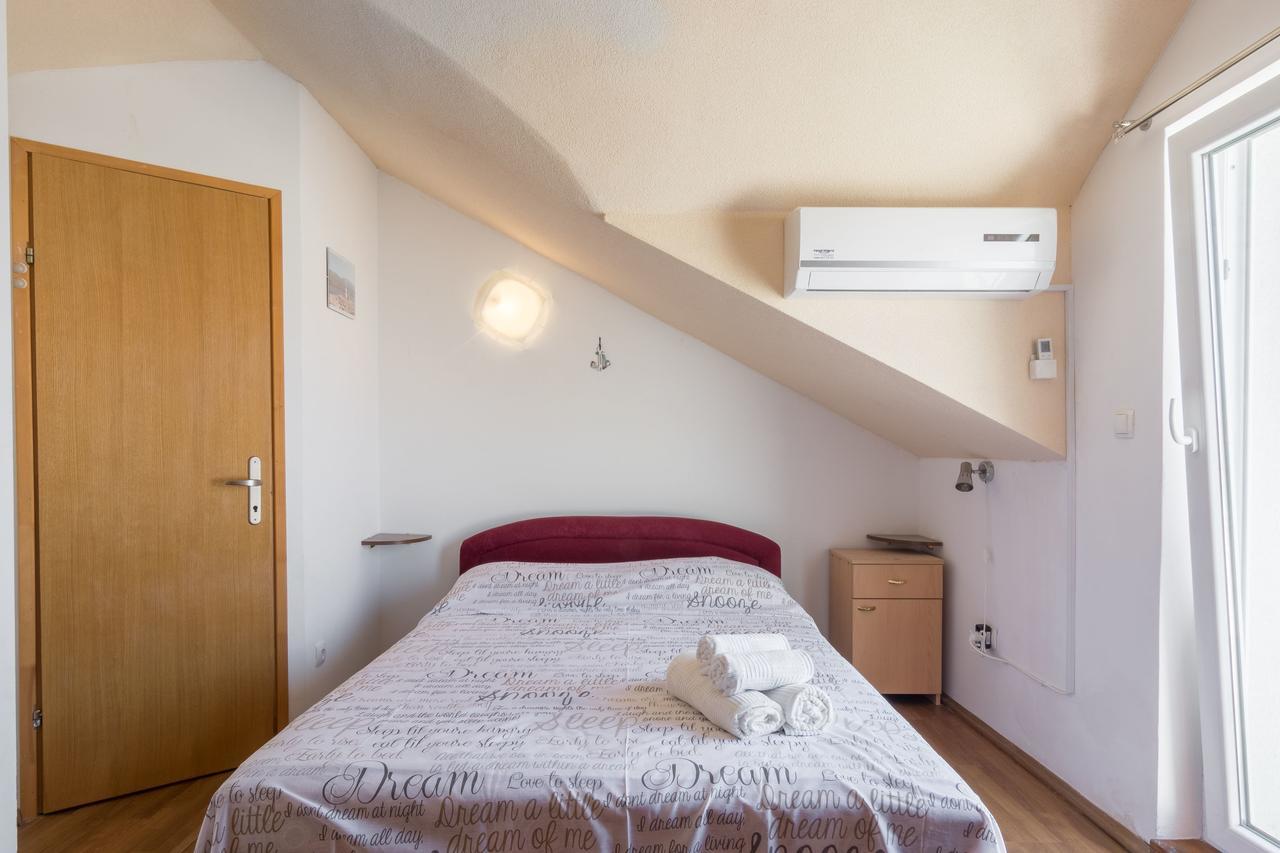 Apartments Miocic Razanac Exterior photo